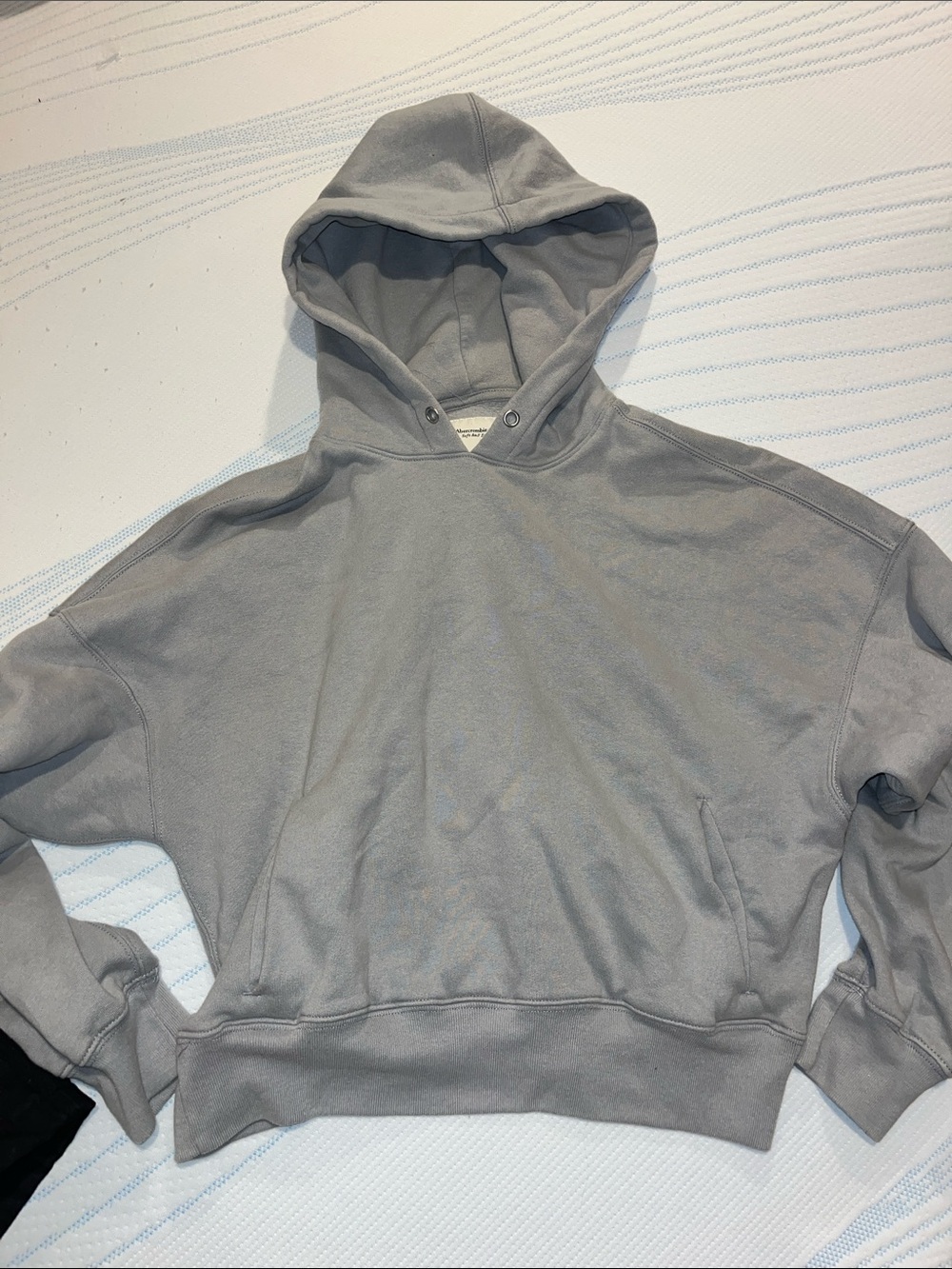 Abercrombie Women’s Gray Hooded cropped Pullover Sweatshirt